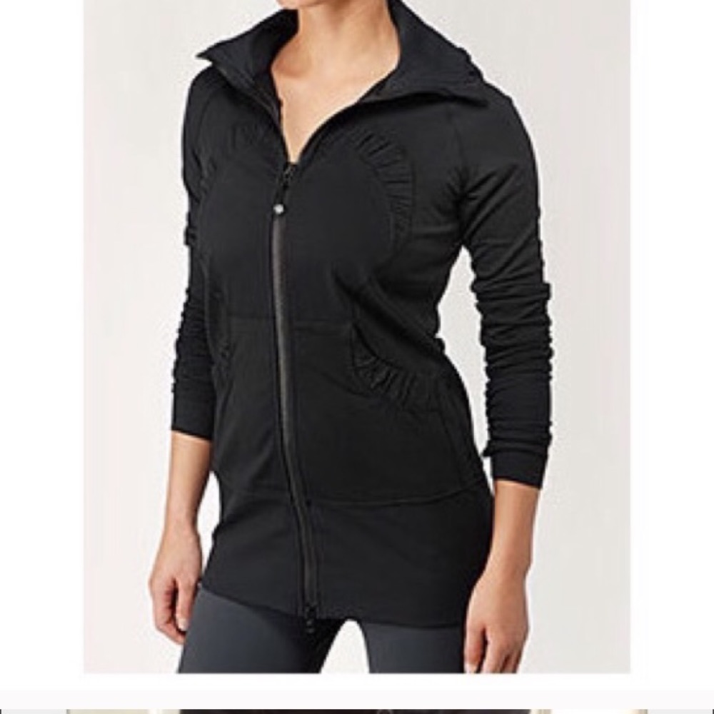 lululemon black manifesto gather together jacket 6